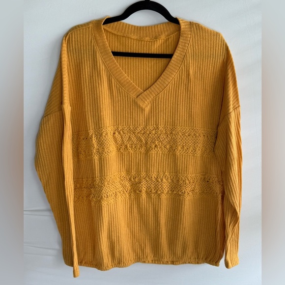 Tops - Unbranded boutique long sleeve shirt • women’s XL